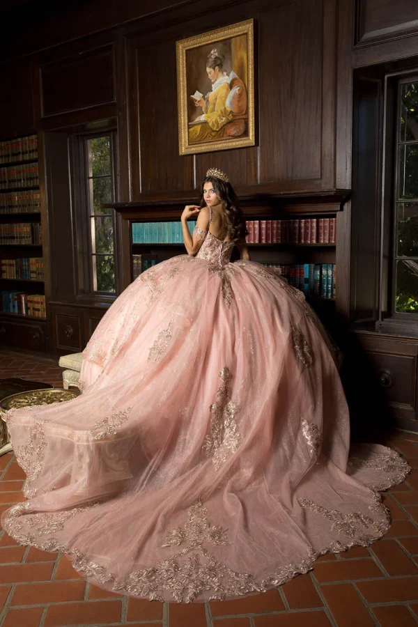 PB PQ1059 DRESS EMBROIDERED  COLD  SHOULDER BALL GOWN. - Imagen 2