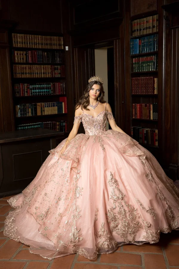 PB PQ1059 DRESS EMBROIDERED  COLD  SHOULDER BALL GOWN. - Imagen 5
